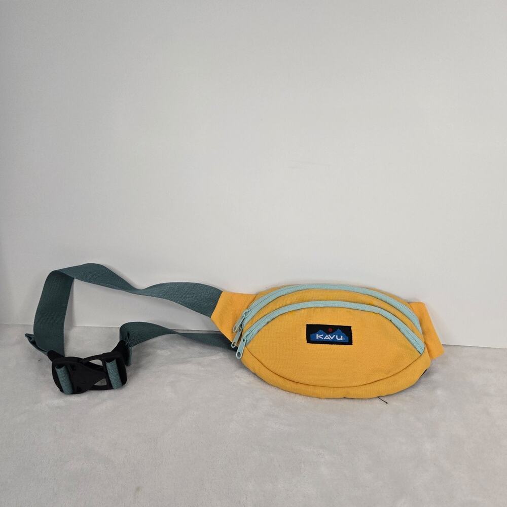 KAVU Spectator Fanny Pack – Adjustable Strap – Pre-Owned